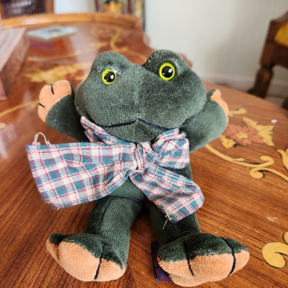 Boyd bears and friends - Ezra R. Rabbit - Picture 3 of 8